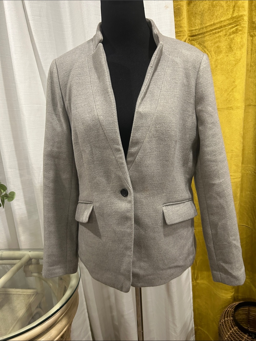 Banana Republic Light Gray Single-Button Women's Blazer